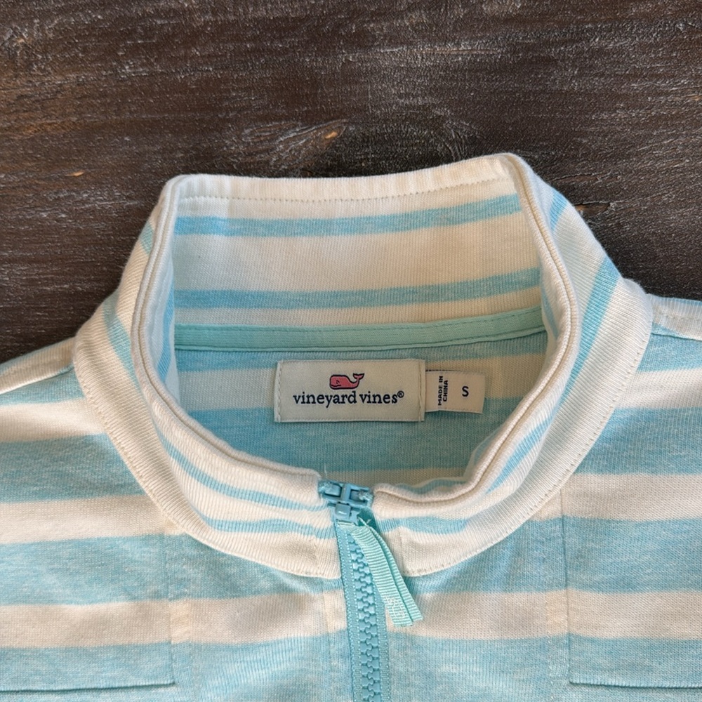 Vineyard Vines Sweatshirt Women's S Small 1/2 Zip Light Blue White Striped Whale - Picture 7 of 9